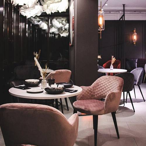 The Stories cafe